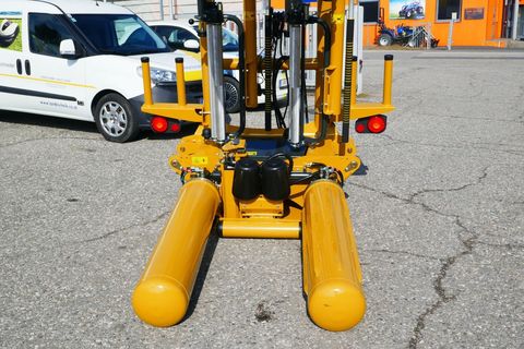 [3600-5314270-2.jpg]