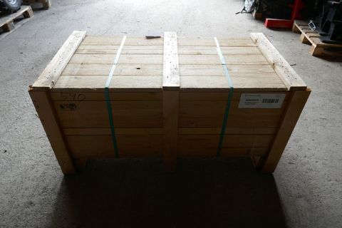 [3600-5559601-6.jpg]