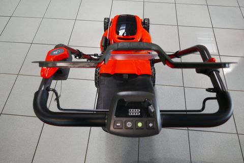 [3600-5563051-2.jpg]