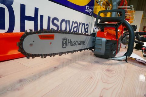 [3600-5567976-6.jpg]