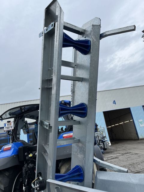 [3600-5592255-8.jpg]