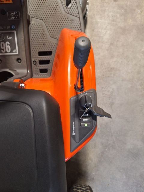 [3600-5646134-1.jpg]