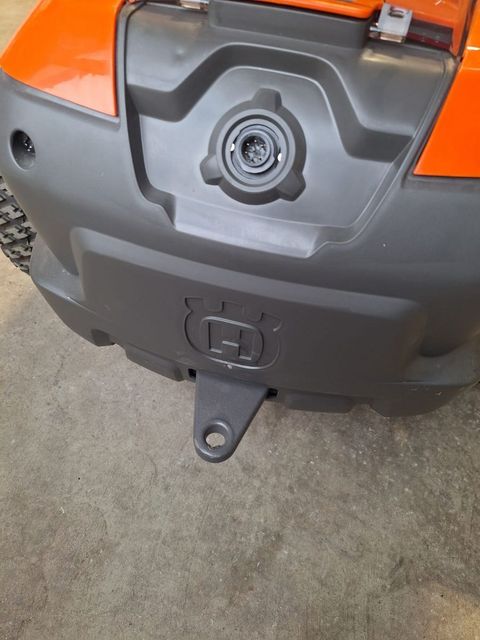 [3600-5646134-2.jpg]