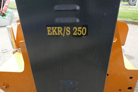 [3600-5677971-1.jpg]