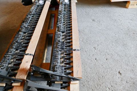 [3600-5678762-2.jpg]