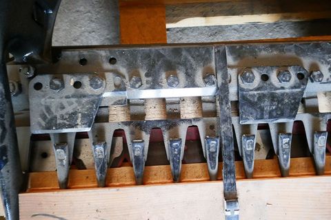 [3600-5678762-3.jpg]