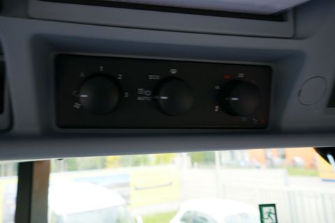 [3600-5691538-6.jpg]