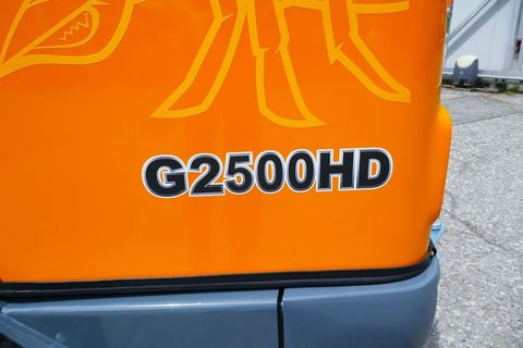 [3600-5691616-2.jpg]