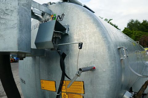 [3600-5704067-10.jpg]