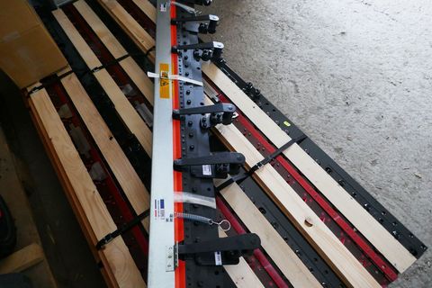 [3600-5725955-1.jpg]