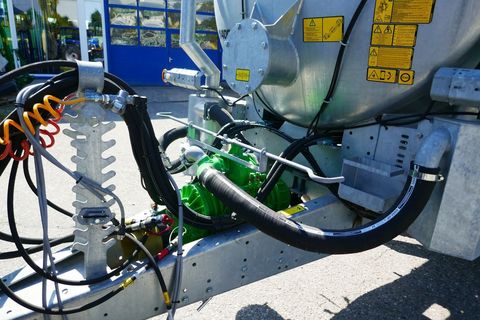 [3600-5744356-12.jpg]