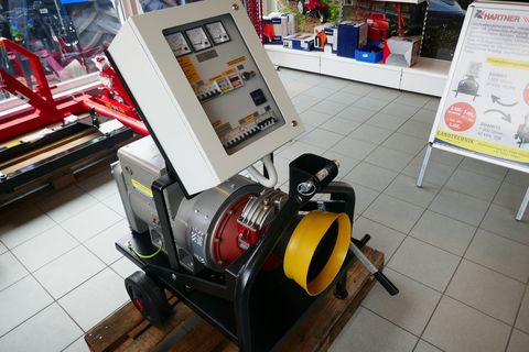 [3600-5956728-0.jpg]