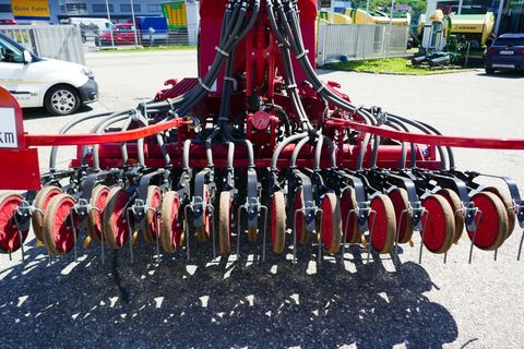 [3600-5961134-4.jpg]