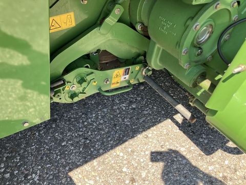 [3600-6147607-6.jpg]