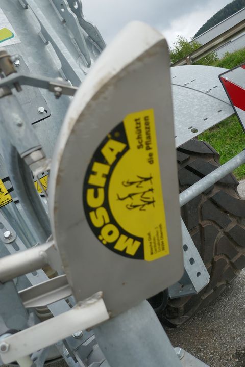 [3600-6243179-13.jpg]