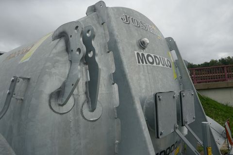 [3600-6243179-15.jpg]