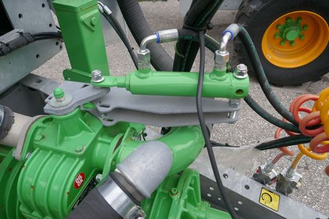 [3600-6243179-9.jpg]