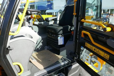 [3600-6300033-9.jpg]