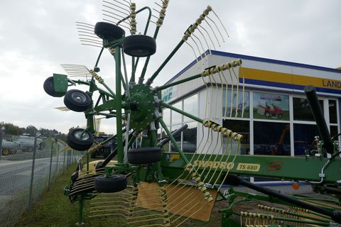 [3600-6320305-4.jpg]