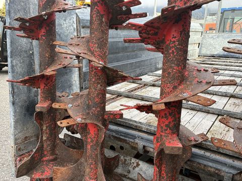 [3600-6343193-5.jpg]