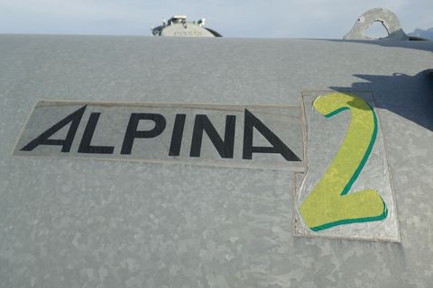 [3600-6343547-2.jpg]