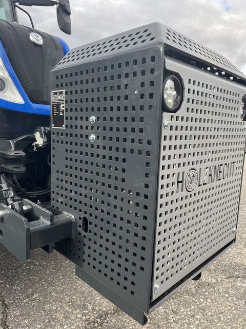 [3600-6355976-1.jpg]