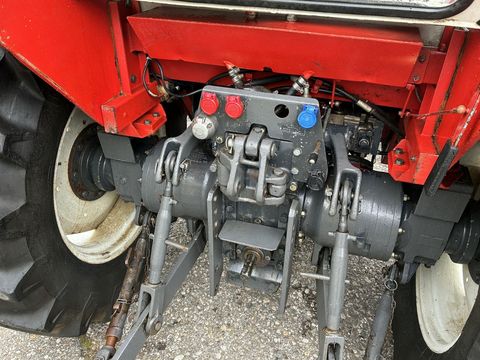 [3600-6359573-5.jpg]