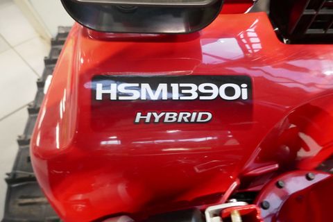 [3600-6386480-3.jpg]