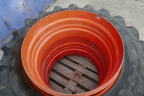 [3600-6391378-1.jpg]