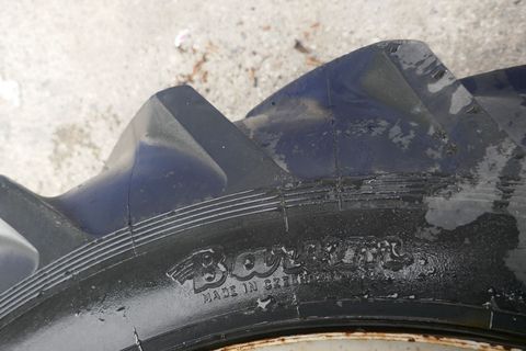 [3600-6391417-6.jpg]