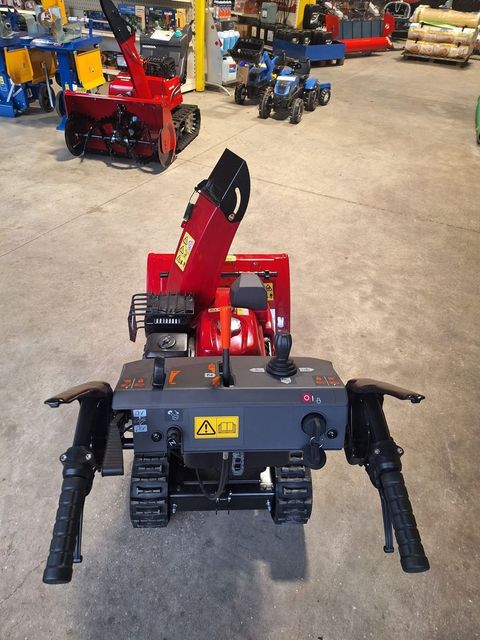 [3600-6395421-1.jpg]