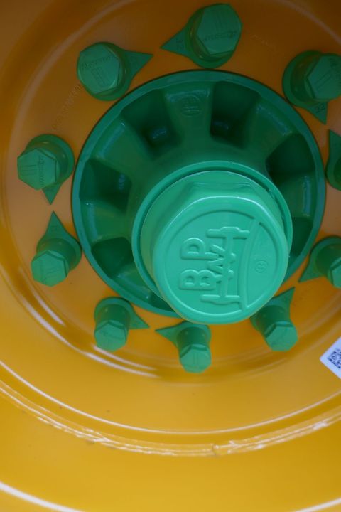 [3600-6430485-15.jpg]