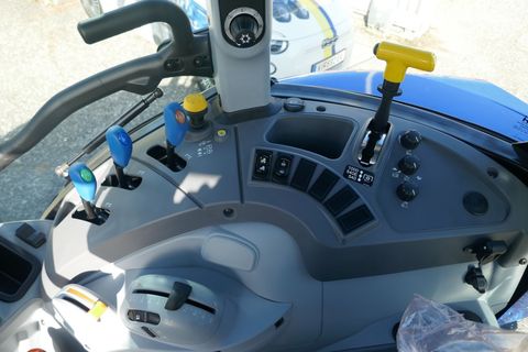 [3600-6440470-10.jpg]