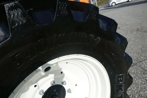 [3600-6440470-5.jpg]