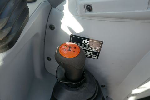 [3600-6448544-10.jpg]