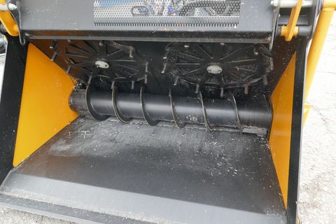 [3600-6484934-2.jpg]