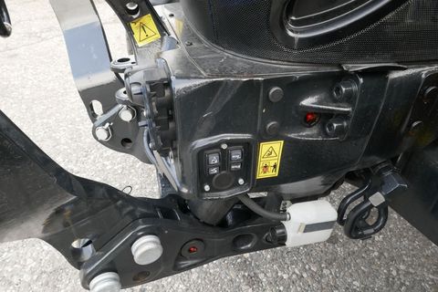 [3600-6535214-6.jpg]