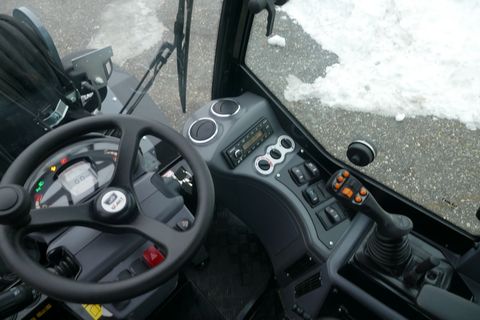 [3600-6535344-9.jpg]