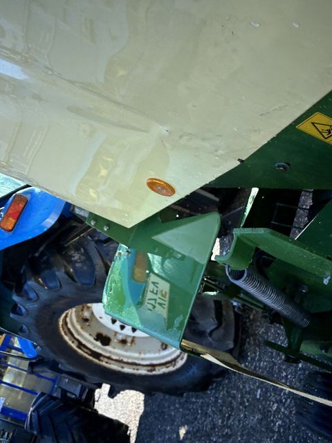 [3600-6549990-6.jpg]