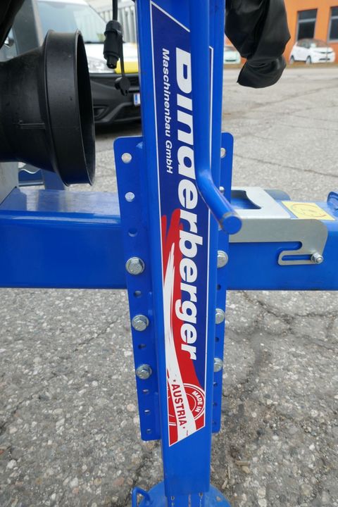 [3600-6559160-15.jpg]