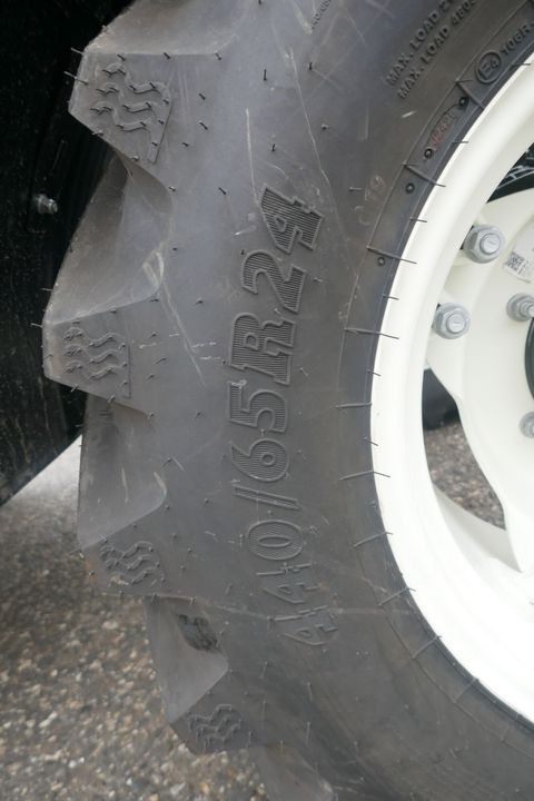 [3600-6660239-5.jpg]