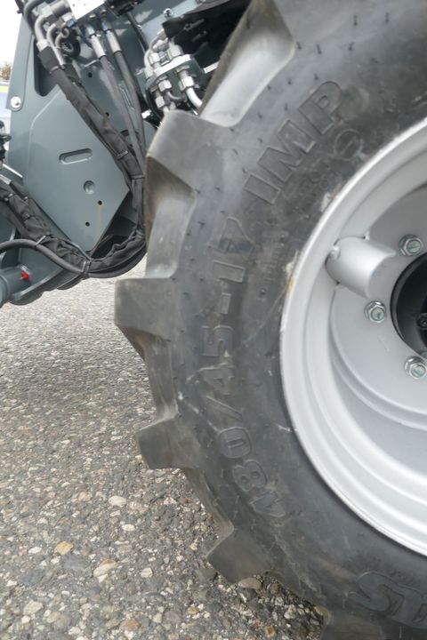 [3600-6663643-13.jpg]