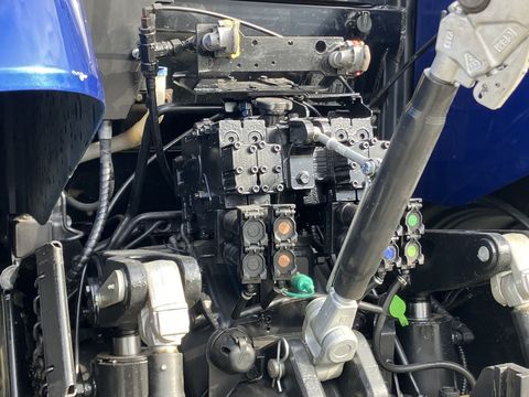 [3600-6671103-3.jpg]