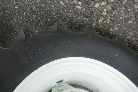 [3600-6671229-3.jpg]