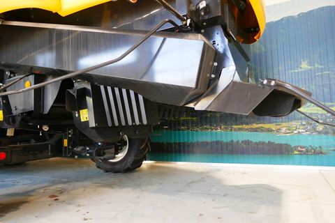 [3600-6679333-5.jpg]