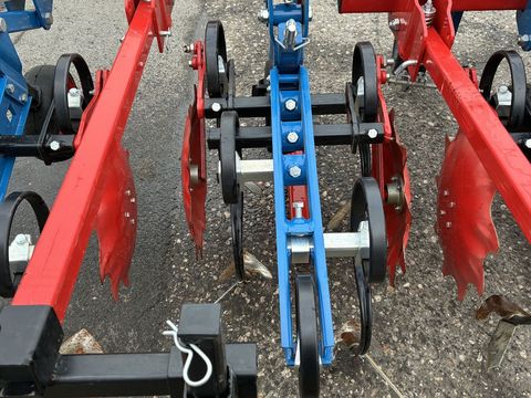 [3600-6700099-6.jpg]