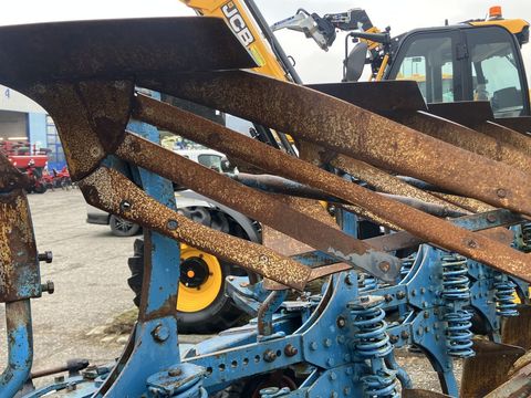 [3600-6724590-1.jpg]