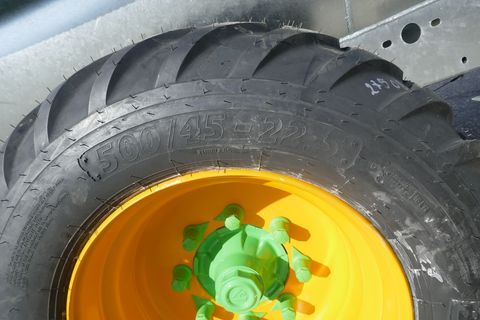 [3600-6754178-1.jpg]