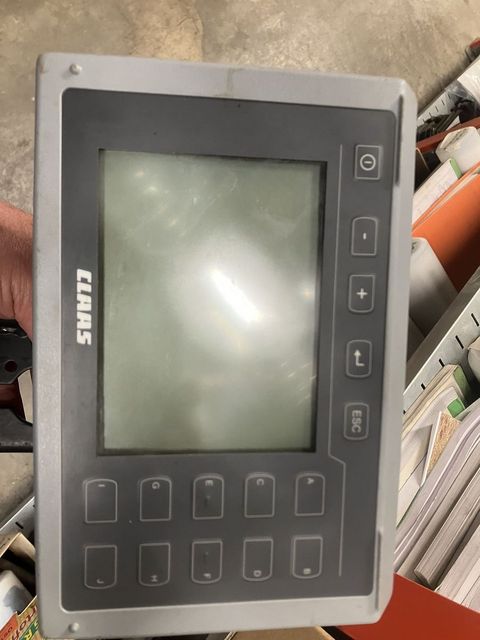 [3600-6757173-3.jpg]