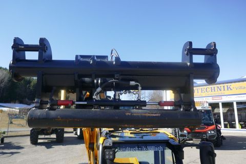 [3600-6757673-10.jpg]